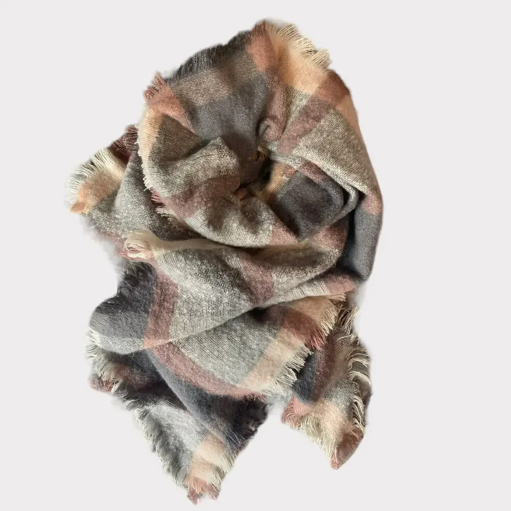 Unbranded friendly 90 blanket